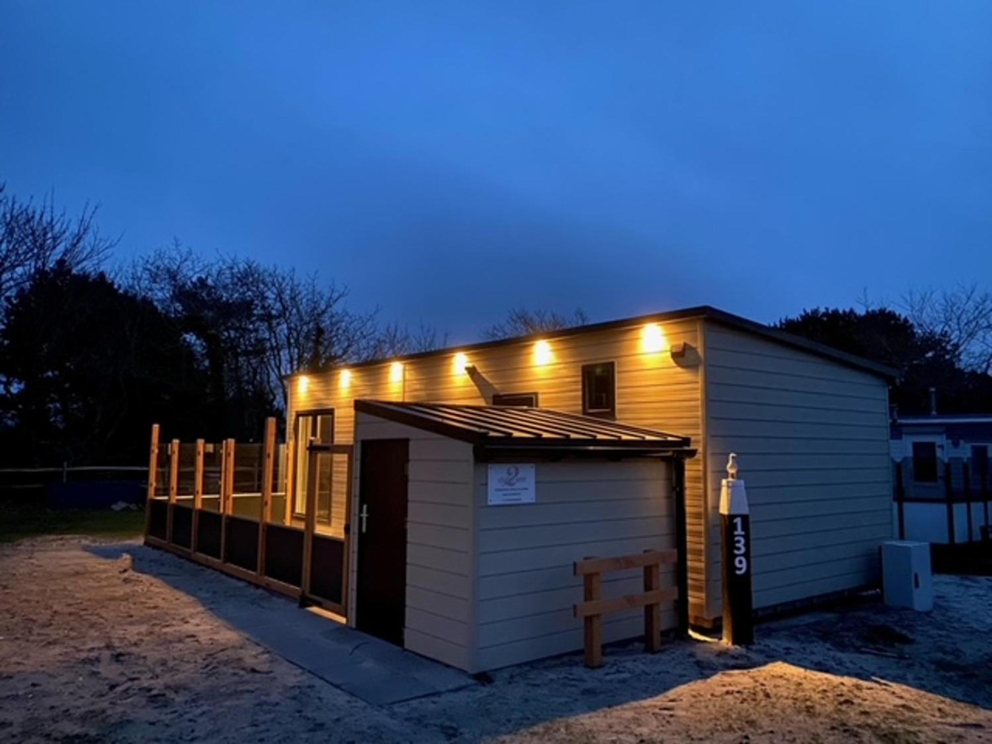 Chalet2Rent Ameland Ballum Buitenkant foto